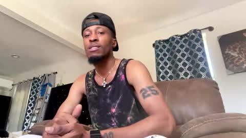 Snapshot of lust_j chatting on November 2025 06:31:02 PM LUST online show from November 2025 06:31:02 PM