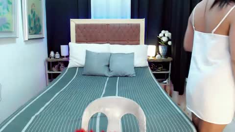 Snapshot of lustfuloffendertrina chatting on January 2025 08:20:02 AM Trina online show from January 2025 08:20:02 AM