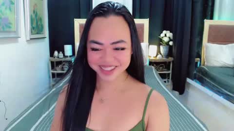 Snapshot of lustfuloffendertrina chatting on January 2025 11:56:01 AM Trina online show from January 2025 11:56:01 AM