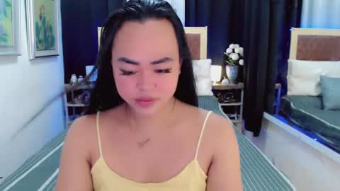 Snapshot of lustfuloffendertrina chatting on January 2025 02:49:02 AM Trina online show from January 2025 02:49:02 AM