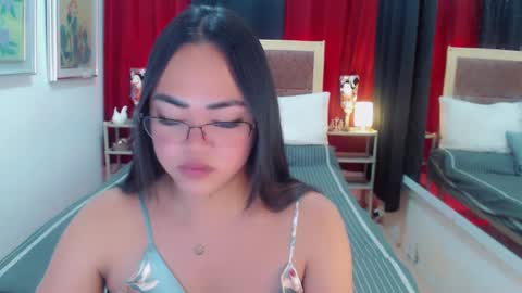 Snapshot of lustfuloffendertrina chatting on March 2025 10:46:01 AM Trina online show from March 2025 10:46:01 AM