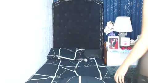 Snapshot of lustress_katalina69 chatting on February 2025 11:55:01 AM lustress_katalina69 online show from February 2025 11:55:01 AM