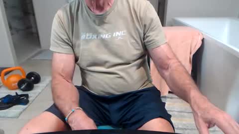 luv_missle online show from March 2026 04:06:01 AM