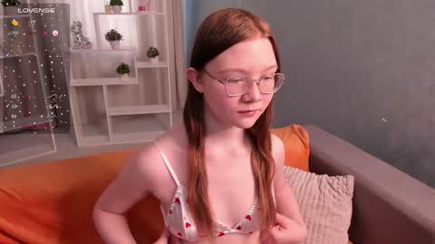 Tessa online show from March 2026 01:56:02 AM