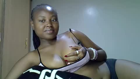 Tracy online show from September 2025 08:42:02 PM