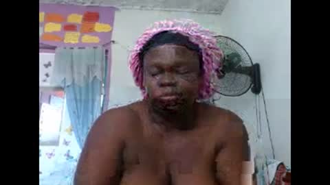 Snapshot of luvsher chatting on March 2025 09:06:02 PM Shereena Contact me Sherbunnyboo online show from March 2025 09:06:02 PM