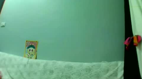 Bee Bee online show from March 2025 03:16:02 PM