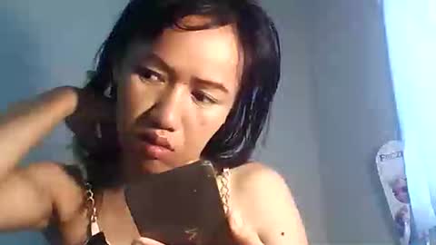 Bee Bee online show from October 2025 03:29:02 AM