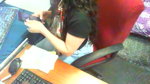 Snapshot of luxdasilva chatting on May 2026 07:42:02 PM luxdasilva online show from May 2026 07:42:02 PM