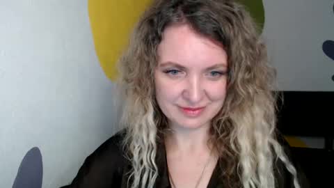 Snapshot of luxdonna chatting on July 2026 12:42:02 PM Donna online show from July 2026 12:42:02 PM