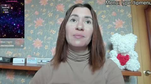 Sophie online show from December 2024 12:07:02 PM