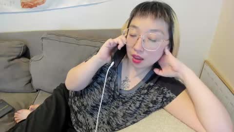 LuxGray online show from March 2025 02:30:02 AM