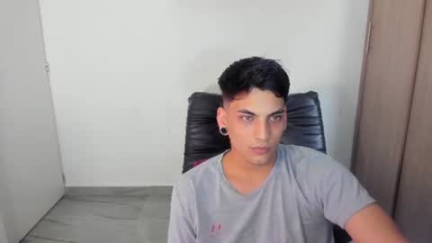 Snapshot of luxrx chatting on June 2026 05:17:02 PM luxrx online show from June 2026 05:17:02 PM