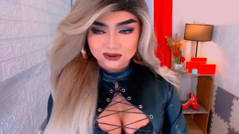 Snapshot of luxsasha chatting on February 2026 11:09:02 AM Sasha Blaire online show from February 2026 11:09:02 AM