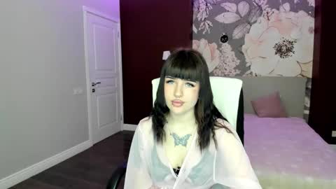 LuxSiren online show from March 2026 08:27:02 PM