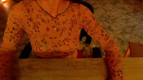 Snapshot of luxurydivine chatting on April 2026 04:04:02 PM Liss online show from April 2026 04:04:02 PM