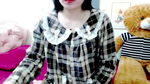 Snapshot of ly_ly2005 chatting on December 2025 07:24:01 AM im mai online show from December 2025 07:24:01 AM