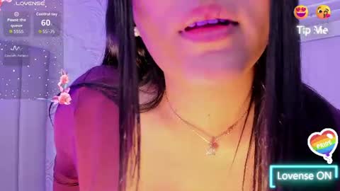 Snapshot of lya_dubois_ chatting on June 2026 08:57:01 AM LYA DUBOIS online show from June 2026 08:57:01 AM