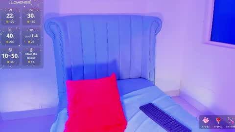 Snapshot of lya_dubois_ chatting on June 2026 02:24:02 AM LYA DUBOIS online show from June 2026 02:24:02 AM