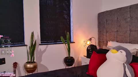 LYA online show from December 2025 09:56:02 PM