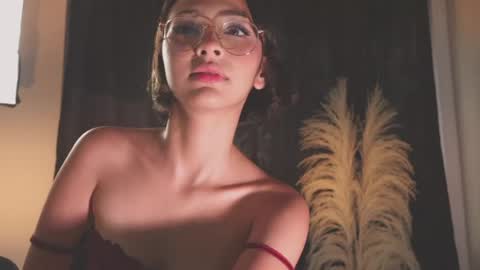Snapshot of lyalee__ chatting on May 2026 07:45:02 PM lyalee__ online show from May 2026 07:45:02 PM
