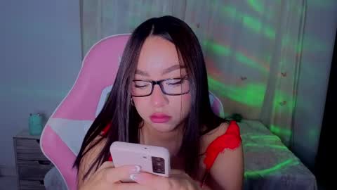 lyavalmont online show from May 2026 01:56:01 AM