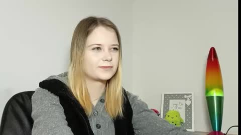 Snapshot of lydiasunny chatting on November 2025 07:23:01 PM Lydia online show from November 2025 07:23:01 PM