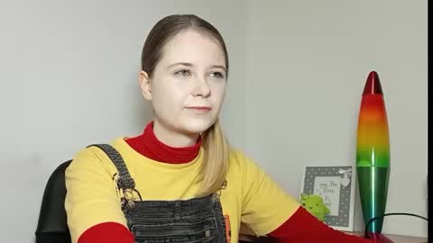 Snapshot of lydiasunny chatting on November 2025 07:12:01 PM Lydia online show from November 2025 07:12:01 PM