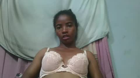 lydie856696 online show from May 2026 02:55:01 PM