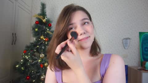 Snapshot of lyle_art chatting on December 2024 03:06:01 AM hi im Lyle online show from December 2024 03:06:01 AM