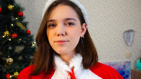 Snapshot of lyle_art chatting on December 2024 01:15:02 AM hi im Lyle online show from December 2024 01:15:02 AM