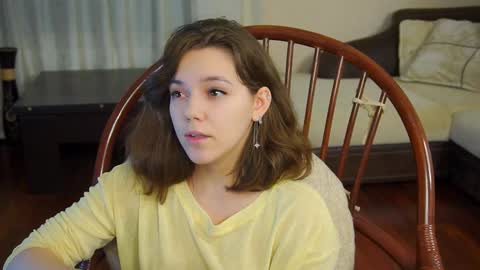 Snapshot of lyle_art chatting on February 2025 03:21:02 AM hi im Lyle online show from February 2025 03:21:02 AM