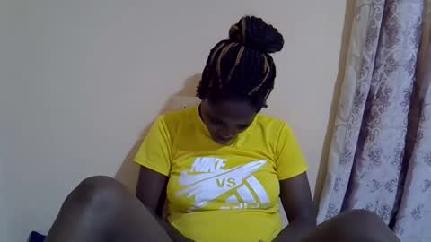 lyn_anna online show from November 2025 11:21:02 AM