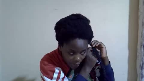 lyn_anna online show from November 2025 07:28:01 PM