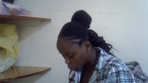 lyn_anna online show from February 2026 07:23:02 AM