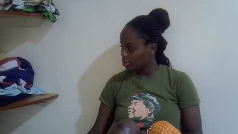 lyn_anna online show from February 2026 12:49:01 PM