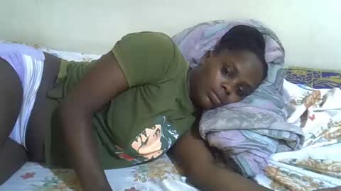 Snapshot of lyn_anna chatting on April 2026 12:37:01 PM lyn_anna online show from April 2026 12:37:01 PM