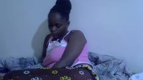 Snapshot of lyn_anna chatting on April 2026 03:35:02 AM lyn_anna online show from April 2026 03:35:02 AM