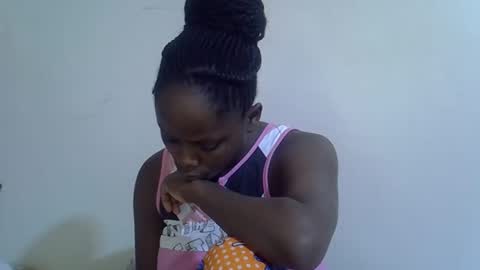 Snapshot of lyn_anna chatting on April 2026 06:05:02 AM lyn_anna online show from April 2026 06:05:02 AM