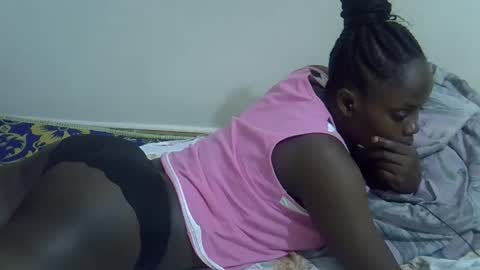 Snapshot of lyn_anna chatting on May 2026 10:48:02 PM lyn_anna online show from May 2026 10:48:02 PM