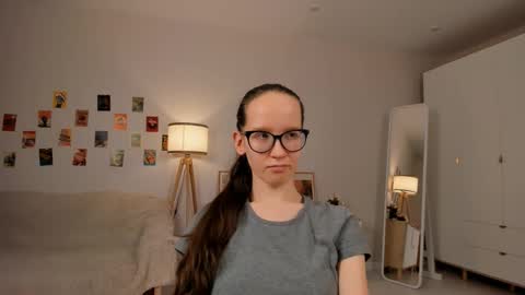 Sara online show from March 2025 01:23:01 AM