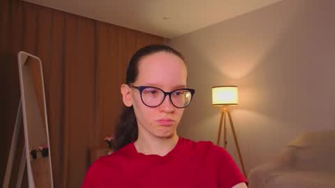 Sara online show from February 2026 04:19:01 PM