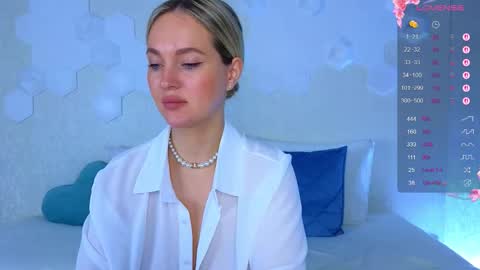 Lana online show from September 2025 01:54:02 AM