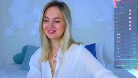 Lana online show from November 2025 02:17:02 AM