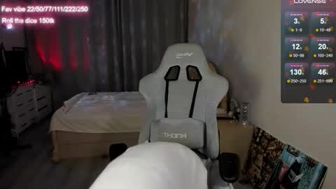 lynne_dawson online show from November 2025 06:30:02 PM