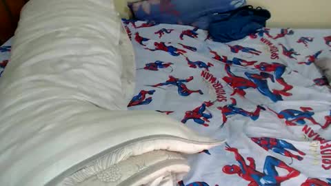 lyenne online show from November 2025 10:21:01 AM