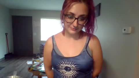 Lynn  online show from April 2026 08:53:02 PM