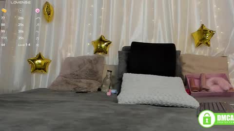 Snapshot of lynxrosen chatting on September 2025 09:25:02 PM Lynx Rosen online show from September 2025 09:25:02 PM