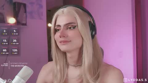 Lyodass online show from September 2025 12:22:02 AM