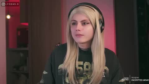 Lyodass online show from February 2026 01:04:01 AM